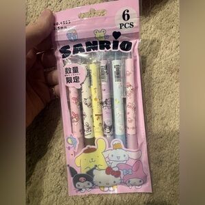 NWT hello kitty and friends pen set 6pcs